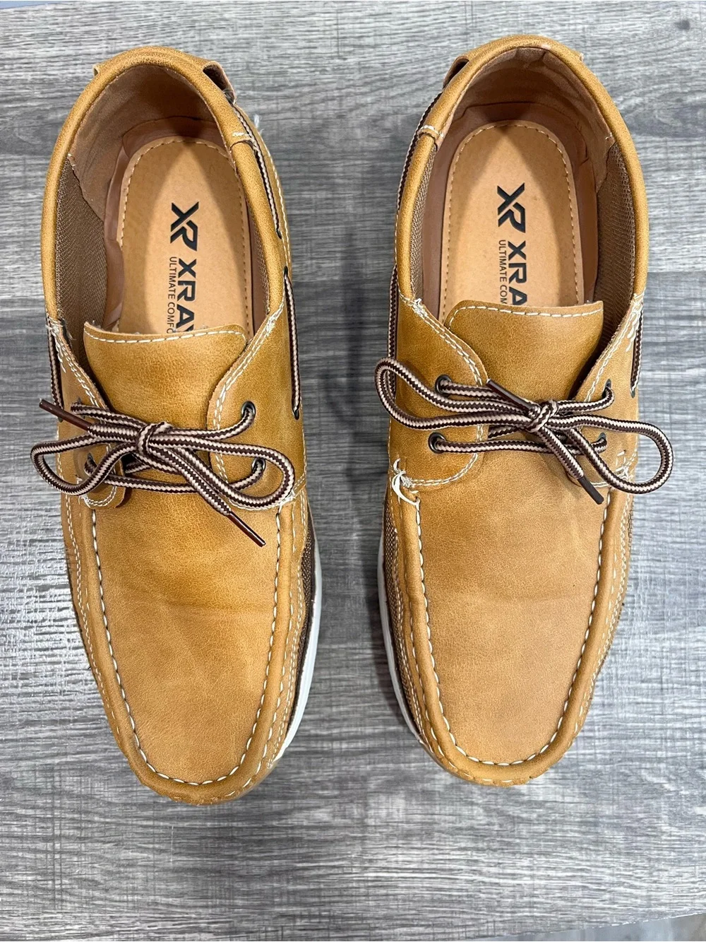 Men's Tan Boat Shoes with Lace-Up Comfort